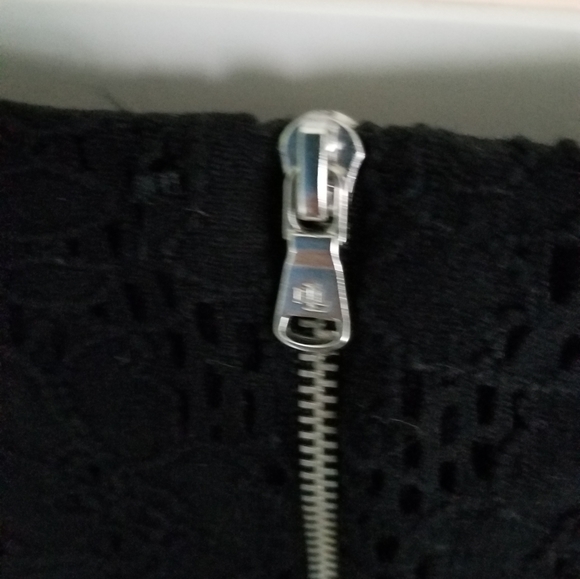 Lauren RL black lace blouse - Picture 5 of 8